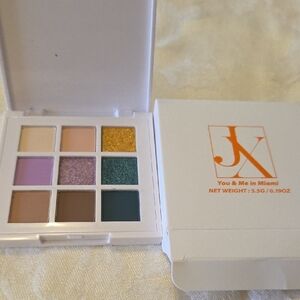You & Me in Miami Eyeshadow Palette